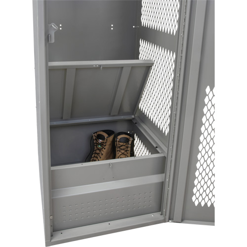 Casier pour &eacute;quipement avec porte, Acier, 24" la x 24" p x 72" h, Gris Oxford Builders Supplies Inc