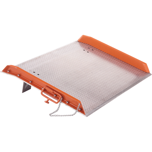 Rampes de chargement en aluminium, 48" lo x 72" la, Cap. 12 000 lb Oxford Builders Supplies Inc