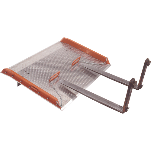 Rampes de chargement en aluminium - Poign&eacute;es pour chariots &agrave; fourches Oxford Builders Supplies Inc
