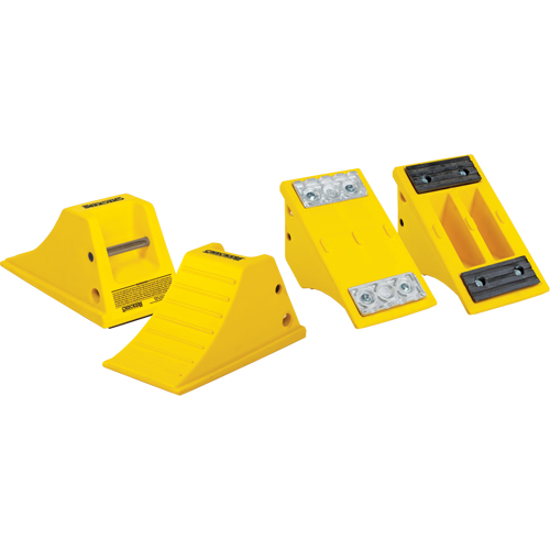 Cales-roue tout terrain, Ur&eacute;thane, Jaune, 8-1/2" la x 15-1/2" p x 8-1/4" h Oxford Builders Supplies Inc