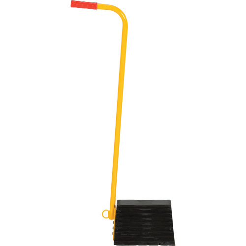 Cale de roue avec poign&eacute;e ergonomique, 9-1/4" x 8" x 6", Noir Oxford Builders Supplies Inc
