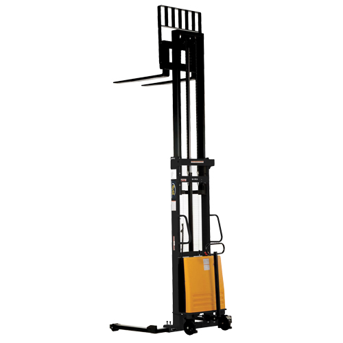 Gerbeur pour chariot &eacute;l&eacute;vateur, Fonctionnement &eacute;lectrique, Capacit&eacute; 2000 lb, Lev&eacute;e max 137" Oxford Builders Supplies Inc