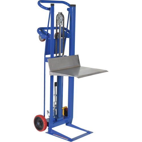 Gerbeur &agrave; plateforme hydraulique, M&eacute;canisme Pompe au pied, Capacit&eacute; de 750 lb, Levage max de 52" Oxford Builders Supplies Inc