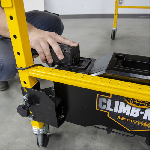 Syst&egrave;me de motorisation pour &eacute;chafaudage Climb-N-Go Oxford Builders Supplies Inc