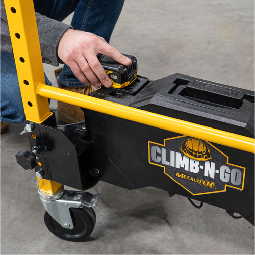 Syst&egrave;me de motorisation pour &eacute;chafaudage Climb-N-Go Oxford Builders Supplies Inc