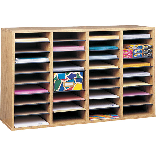 Casier &agrave; compartiments r&eacute;glable pour documentation, Stationnaire, 36 fentes, Bois, 39-1/4" la x 11-3/4" p x 24" h Oxford Builders Supplies Inc