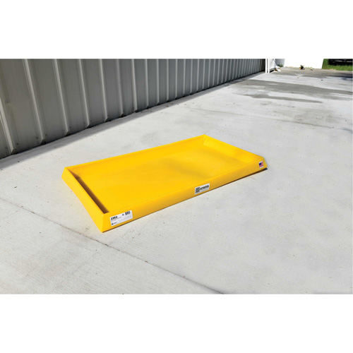 Ultra-Containment Tray&reg;, 54" L x 29.8" W x 3.5" H, 16.5 US gal. Spill Capacity Oxford Builders Supplies Inc