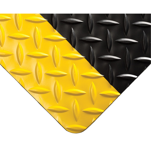 Tapis Diamond-Plate pour tableau de contr&ocirc;le no 701, 3' la x 75' lo, 1/4" &eacute;paisseur, Noir/Jaune, PVC Oxford Builders Supplies Inc