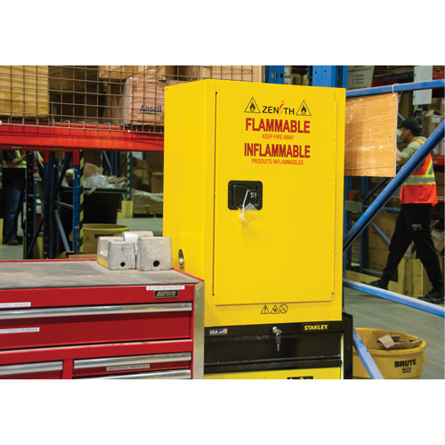 Armoire de rangement pour a&eacute;rosols inflammables, 12 gal., 1 Porte(s), 23" La x 35" h x 18" p Oxford Builders Supplies Inc