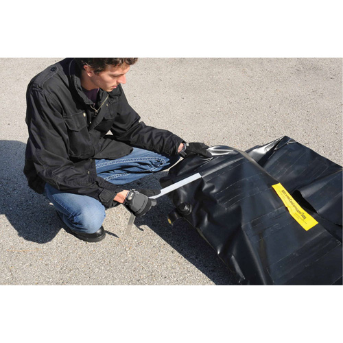 Ultra-550 Containment Sump&reg; Flexible Fuel Tank Container with Drain, 102" L x 72" W, 650 US gal. Capacity Oxford Builders Supplies Inc