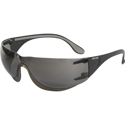 Lunettes de s&eacute;curit&eacute; Adapt, Lentille Fum&eacute;e, Antibu&eacute;e/Anti-&eacute;gratignures, ANSI Z87+/R&eacute;pond ou surpasse la norme CSA Z94.3 Oxford Builders Supplies Inc