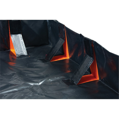 Berme d&eacute;ployable &agrave; mur IBX, Capacit&eacute; 2244 gal. US, 12' la x 25' lo x 12" h, Support &agrave; encliqueter Oxford Builders Supplies Inc