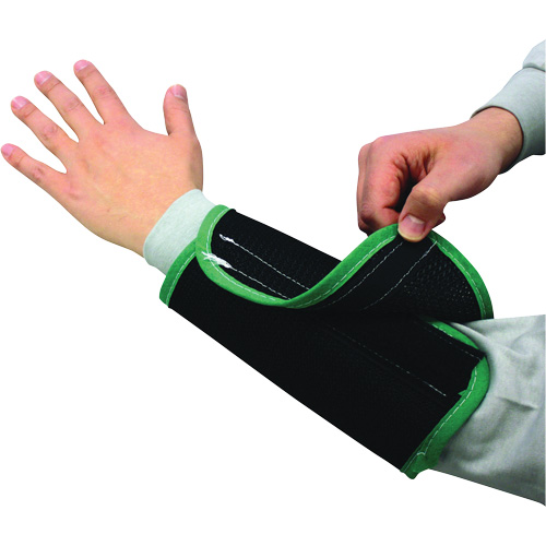 Kut Gard&reg; 2-Ply Cane Mesh Sleeve, Nylon, 9", ASTM ANSI Level A4, Black Oxford Builders Supplies Inc