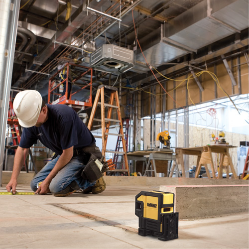 Spot Beam & Horizontal Line Laser, 165' (50.3 m) Oxford Builders Supplies Inc