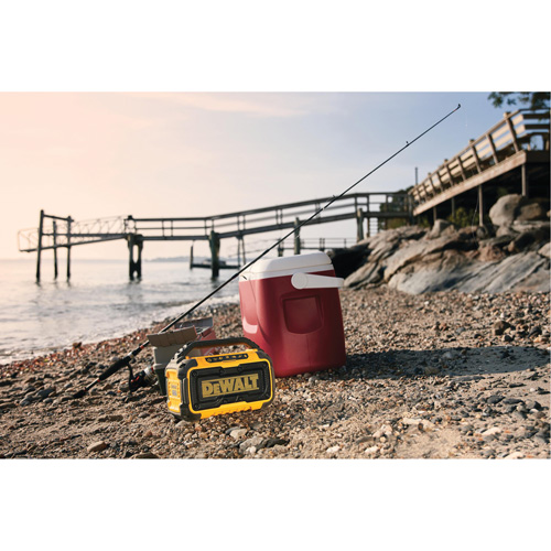 Max Jobsite Bluetooth&reg; Speaker (Tool Only), Lithium-Ion, 12 V/20 V Oxford Builders Supplies Inc