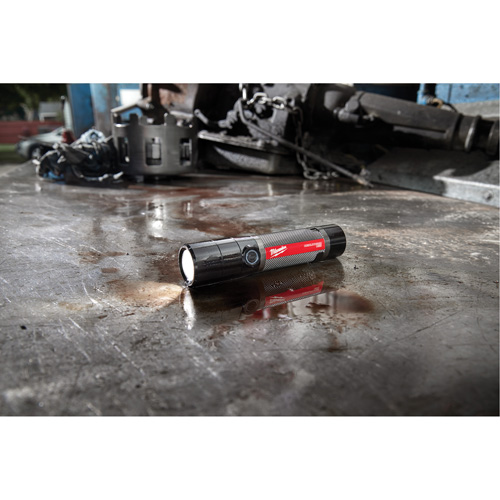 USB Compatible Compact Flashlight, LED, 800 Lumens, Rechargeable Batteries Oxford Builders Supplies Inc