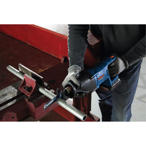 Scie alternative avec poign&eacute;e en D (outil seulement), 18 V, Lithium-ion Bloc-pile, 2700 coups/min Oxford Builders Supplies Inc