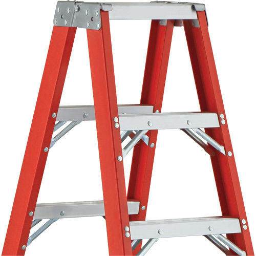 6600 AA Series Industrial Extra Heavy-Duty 2-Way Stepladders, Fibreglass, 375 lbs. Capacity, 4' Oxford Builders Supplies Inc