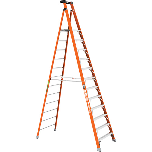 Escabeau avec plateforme Safespace, 12', Cap. De 300 lb Oxford Builders Supplies Inc