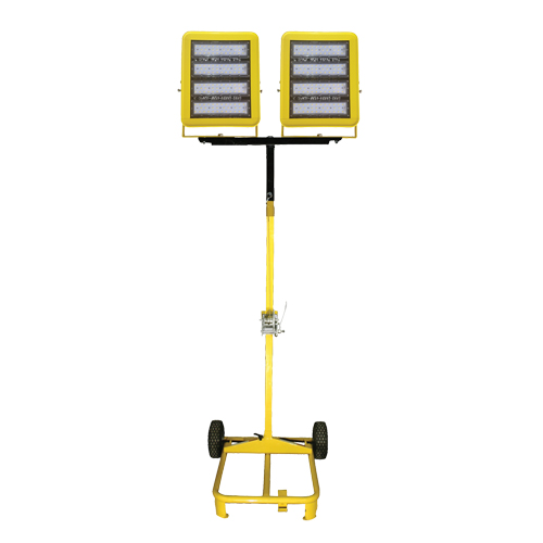 Chariot d'&eacute;clairage &agrave; deux t&ecirc;tes avec treuil, DEL, 400 W, 60 000 lumens, Boîtier en Aluminium Oxford Builders Supplies Inc