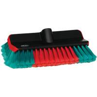 Brosse &agrave; alimentation en eau pour nettoyage des parties hautes et basses des v&eacute;hicules de la s&eacute;rie Transport Oxford Builders Supplies Inc