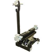 Cric de levage dextr&eacute;mit&eacute; par pare-chocs, Capacit&eacute; de 12 tonne(s), 8" - 15-3/4" h Oxford Builders Supplies Inc