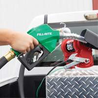 Pistolet de distribution automatique vert pour diesel Oxford Builders Supplies Inc