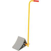 Cale de roues en aluminium avec poign&eacute;e, 7" la x 11-7/8" p x 7-11/16" h Oxford Builders Supplies Inc
