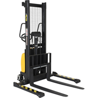 Gerbeur pour chariot &eacute;l&eacute;vateur, Fonctionnement &eacute;lectrique, Capacit&eacute; 2000 lb, Lev&eacute;e max 63" Oxford Builders Supplies Inc