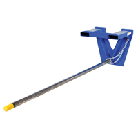Fl&egrave;che de chariot &eacute;l&eacute;vateur pour tapis, 108-1/2" longueur, Install&eacute; sur fourche, Capacit&eacute; de 2500 lb Oxford Builders Supplies Inc