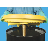 Entonnoirs de s&eacute;curit&eacute; Poly-Drum Funnel universel Oxford Builders Supplies Inc