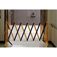 Xpandit Barricade, 36" H x 11.5' L, Black/Yellow Oxford Builders Supplies Inc