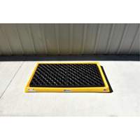Ultra-Containment Tray&reg;, 54" L x 29.8" W x 3.5" H, 14 US gal. Spill Capacity Oxford Builders Supplies Inc