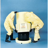 Barils de r&eacute;cup&eacute;ration Poly-Overpack 65, 65 gal. US, Stationnaire Oxford Builders Supplies Inc