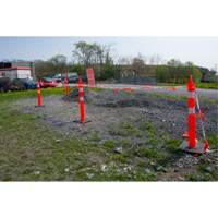 Poteau d&eacute;lin&eacute;ateur de qualit&eacute; sup&eacute;rieure, 42" h, Orange Oxford Builders Supplies Inc