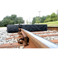 Ultra-Track Berm, 144 US gal. Capacity, 4' W x 6' L x 12" H, Foam Wall Oxford Builders Supplies Inc