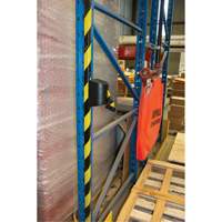 Barri&egrave;re murale magn&eacute;tique avec bande magn&eacute;tique, Plastique, Fixation magn&eacute;tique, 15', Ruban Noir et jaune Oxford Builders Supplies Inc