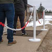 Bicolour Plastic Barrier Chain, Green/White, 2" Link, 500' Length Oxford Builders Supplies Inc