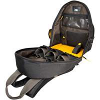 Sacs &agrave; dos pour outils Techgear &agrave; 53 pochettes, 16" lo x 13-1/4" la, Noir, Polyester Oxford Builders Supplies Inc