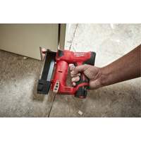 Cloueuse pour clous de calibre 23 M12 (outil seulement), 12 V, Lithium-ion Oxford Builders Supplies Inc