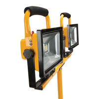Projecteur double, DEL, 40 W, 4800 lumens, Boîtier en Aluminium Oxford Builders Supplies Inc