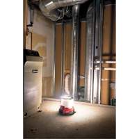 Lampe de chantier compacte M18 RADIUS avec ONE-KEY, DEL, 4400 lumens Oxford Builders Supplies Inc